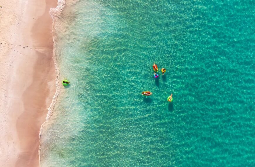 Shoab Beach, crystal clear water swimming Socotra Island