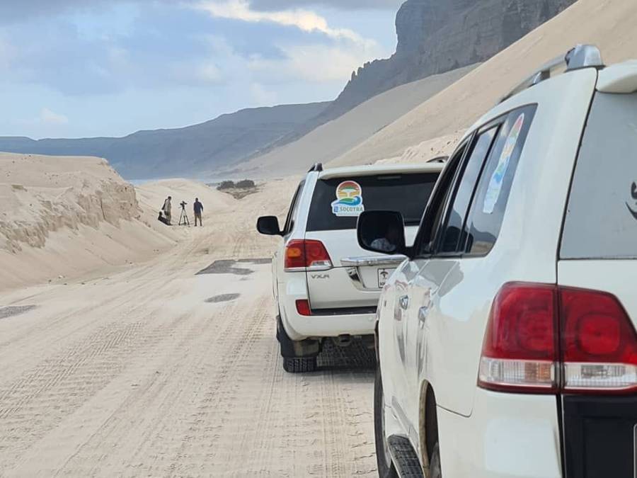 2Socotra tour vehicles driving in Socotra